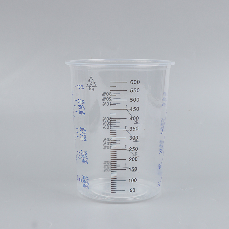 50個入り 600ml 計量済みプラスチック製塗料混合カップ - Plastic Cup 50Pcs のレビューと価格