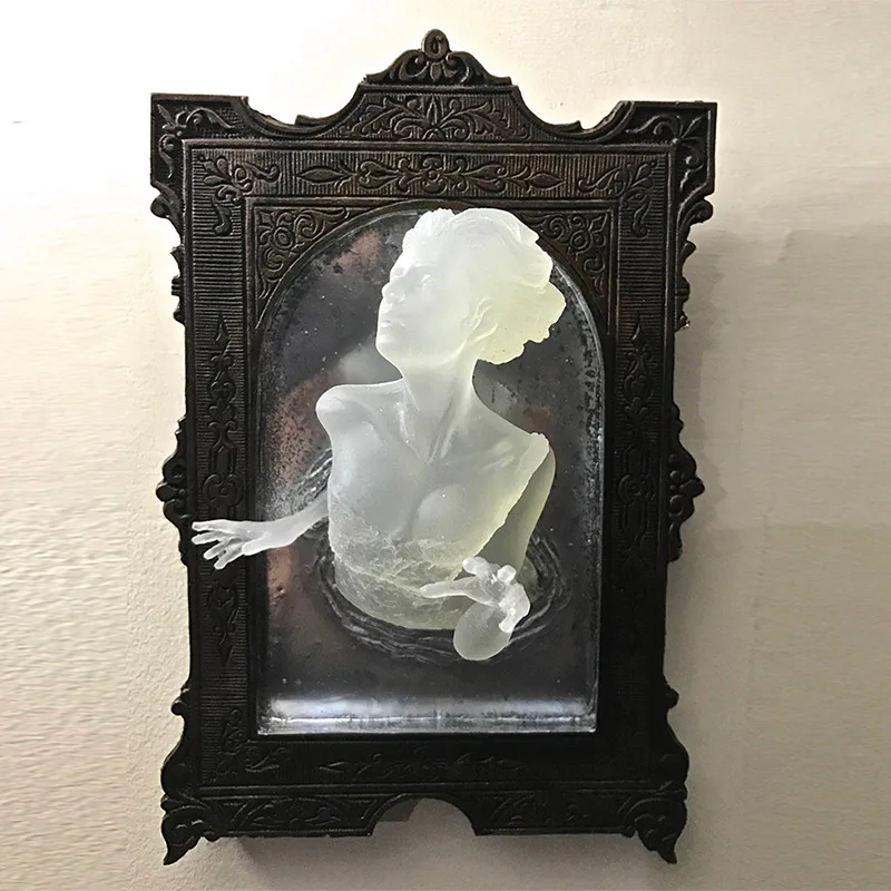 鏡の中のハロウィーンの幽霊の壁の彫刻、ホラー悪魔の手の像、工 - Photo Booth Frame のレビューと価格